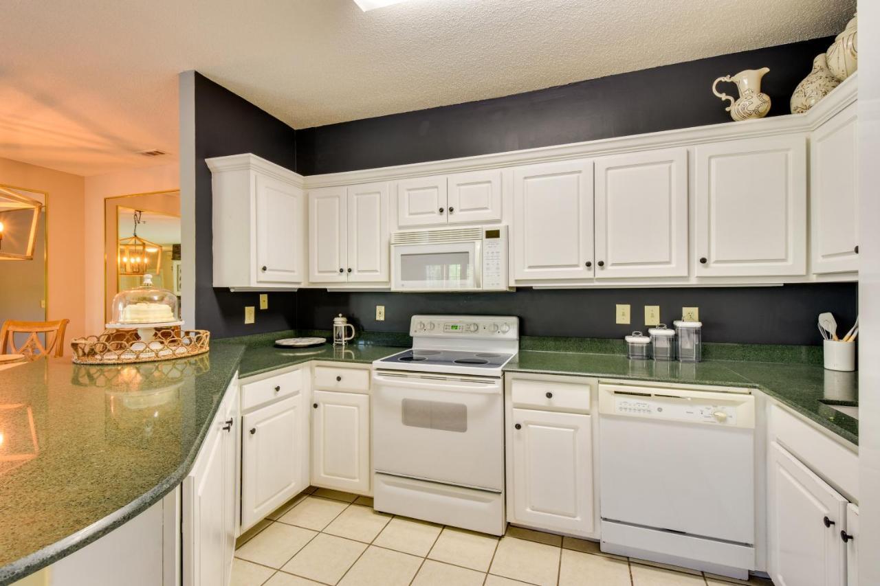 Kingwood Resort Condo With Golf Course Views! 클레이튼 외부 사진
