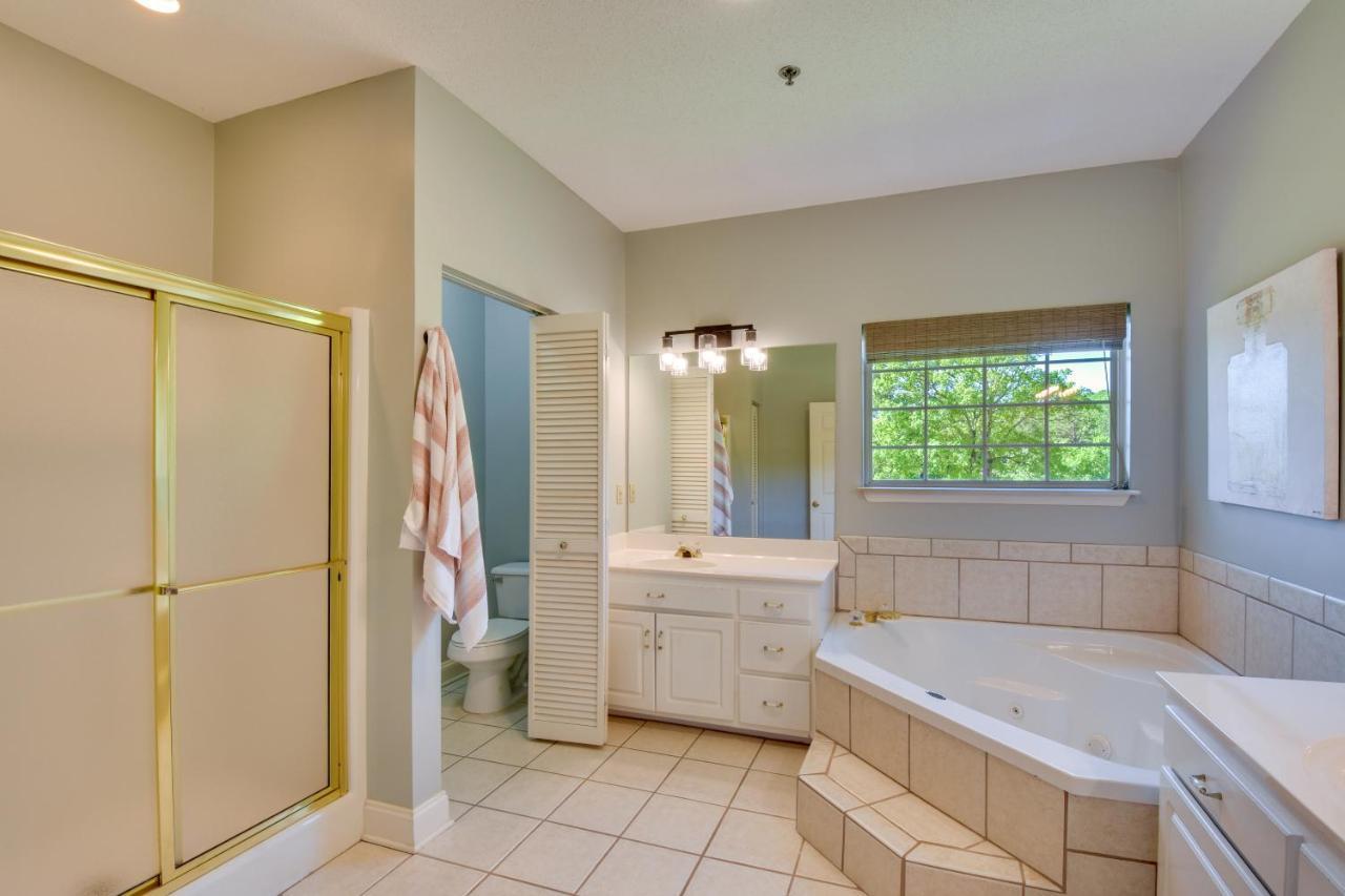 Kingwood Resort Condo With Golf Course Views! 클레이튼 외부 사진